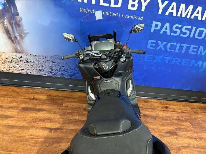 2024 Yamaha TMAX 560 (ABS) BLACK