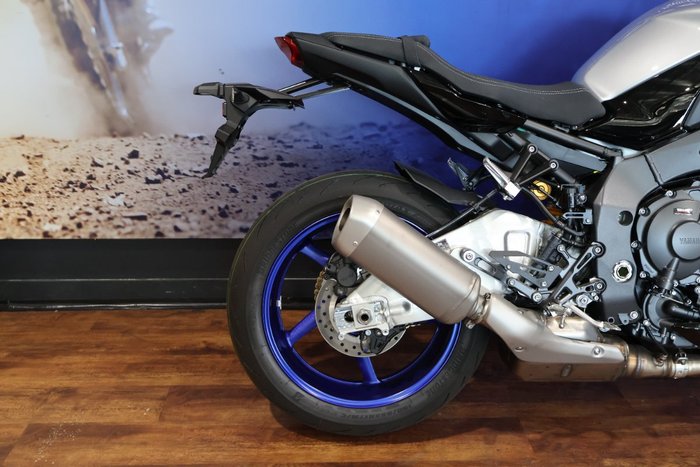 2025 Yamaha MT-10SP Black