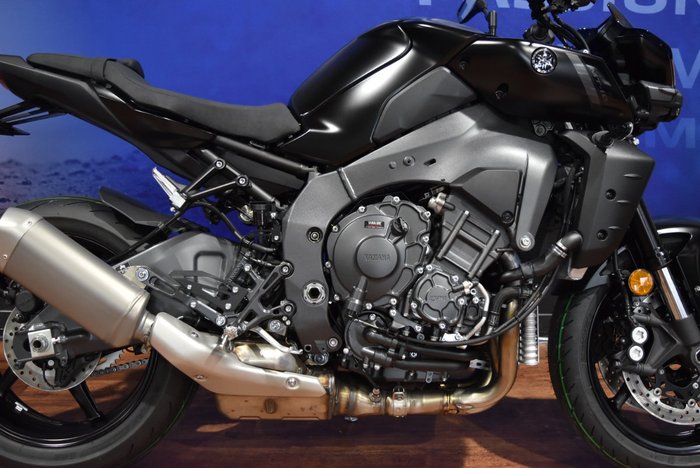 2025 Yamaha MT-10SP Black