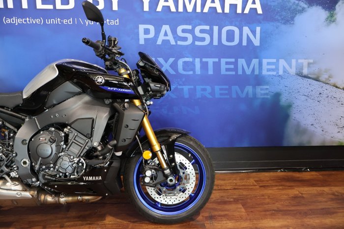 2025 Yamaha MT-10SP Black