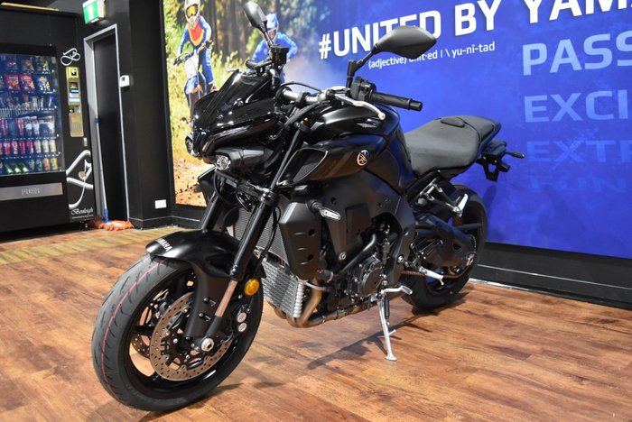 2025 Yamaha MT-10SP Black
