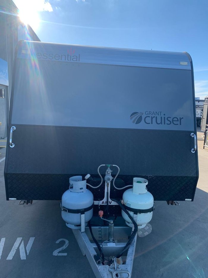 2018 Essential Caravans Grant Cruiser V3