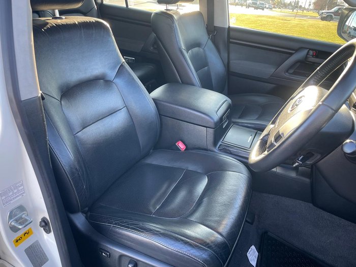 2012 Toyota Landcruiser GXL