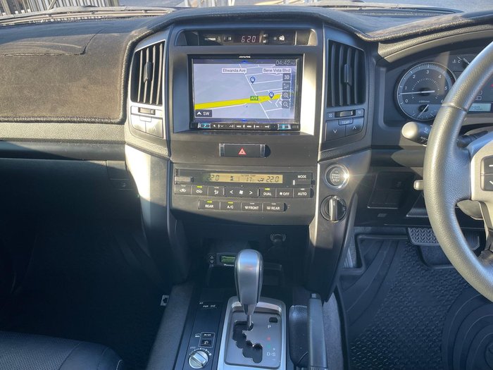 2012 Toyota Landcruiser GXL