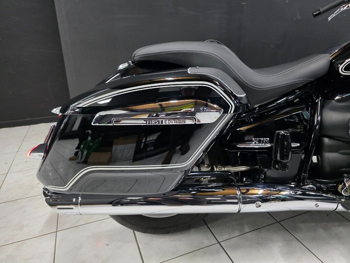 2022 BMW Motorrad R 18 B Black