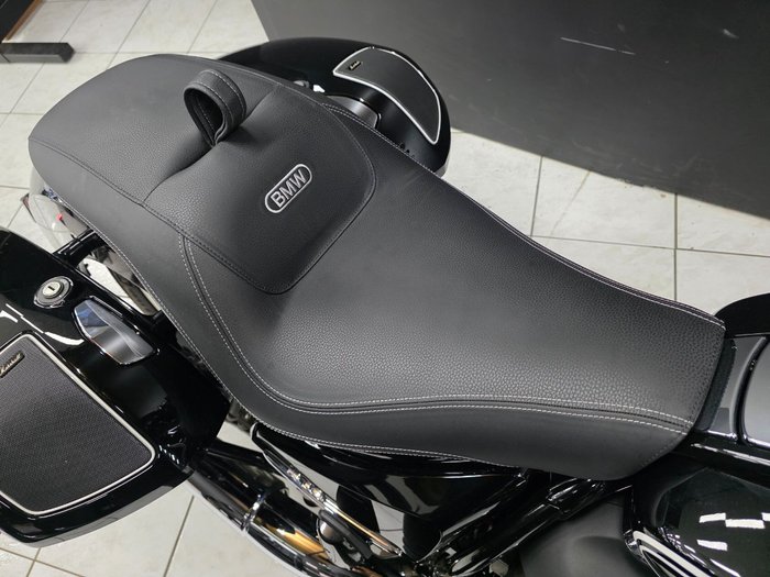 2022 BMW Motorrad R 18 B Black