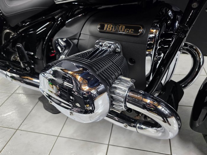 2022 BMW Motorrad R 18 B Black