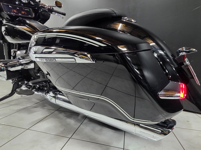 2022 BMW Motorrad R 18 B Black