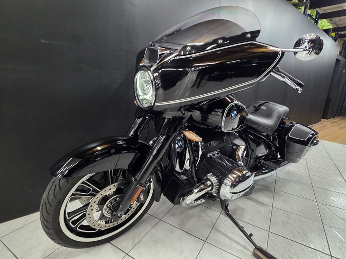 2022 BMW Motorrad R 18 B Black