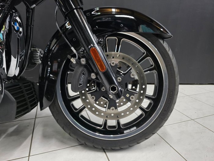 2022 BMW Motorrad R 18 B Black