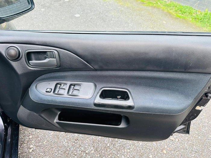 2006 Mitsubishi Lancer ES CH MY06 Black Mica