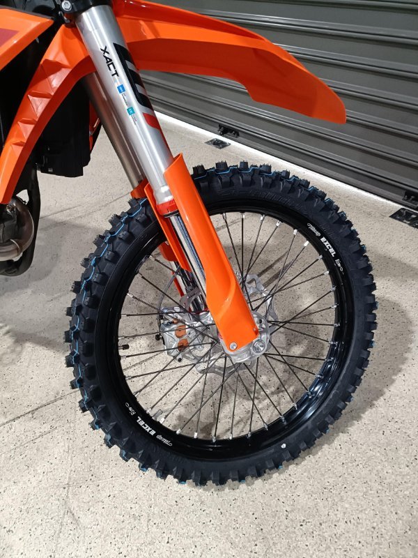 2025 KTM 2025 KTM 250 SX-F ORANGE