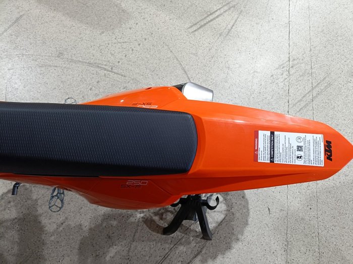 2025 KTM 2025 KTM 250 SX-F ORANGE