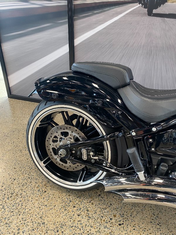 2020 Harley-davidson FXBRS BREAKOUT (114) Vivid Black