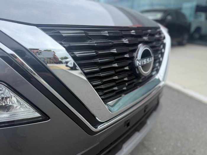 2025 Nissan X-TRAIL ST