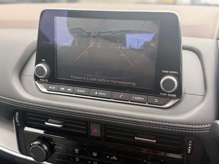 2025 Nissan X-TRAIL ST