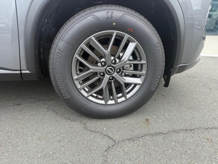 2025 Nissan X-TRAIL ST