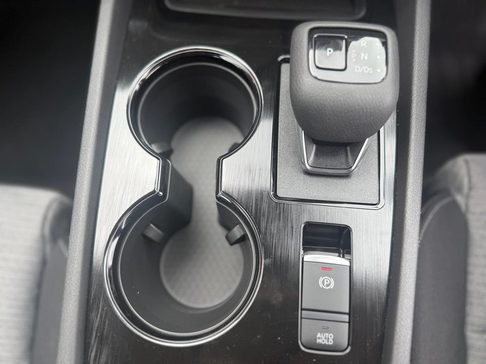 2025 Nissan X-TRAIL ST