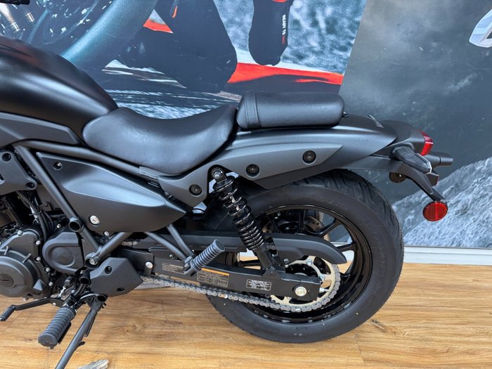 2025 Kawasaki ELIMINATOR METALLIC SPARK BLACK