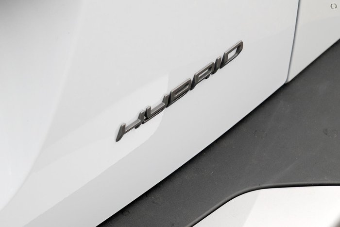 2025 Peugeot 2008 Allure Hybrid