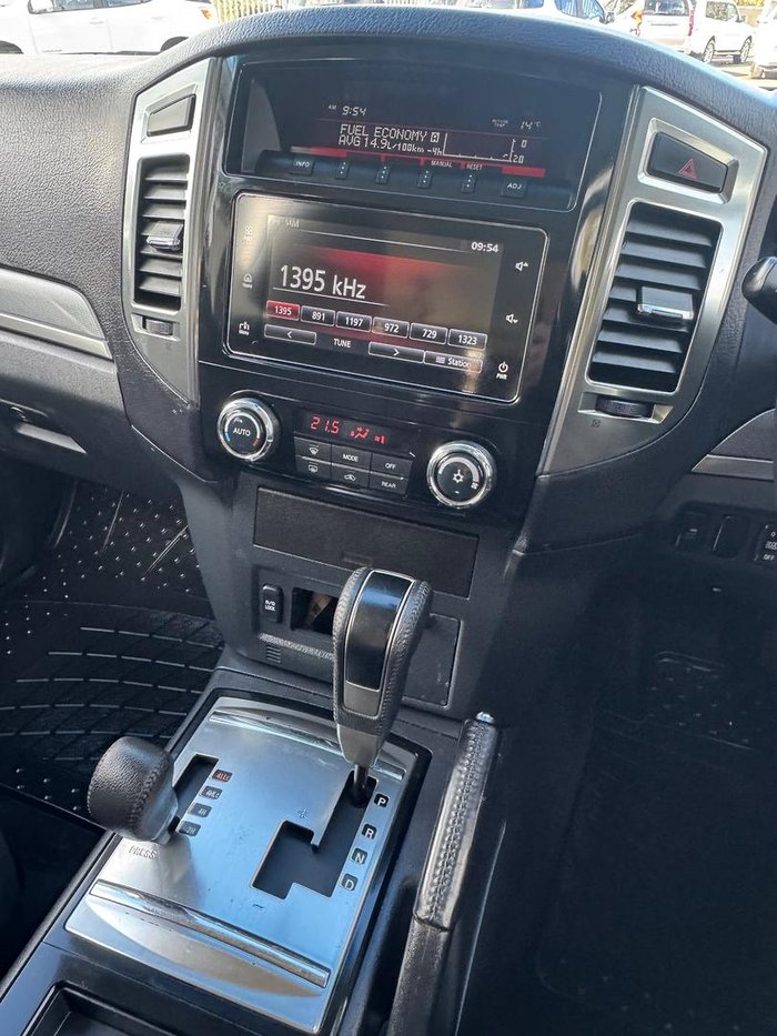 2019 Mitsubishi Pajero GLX