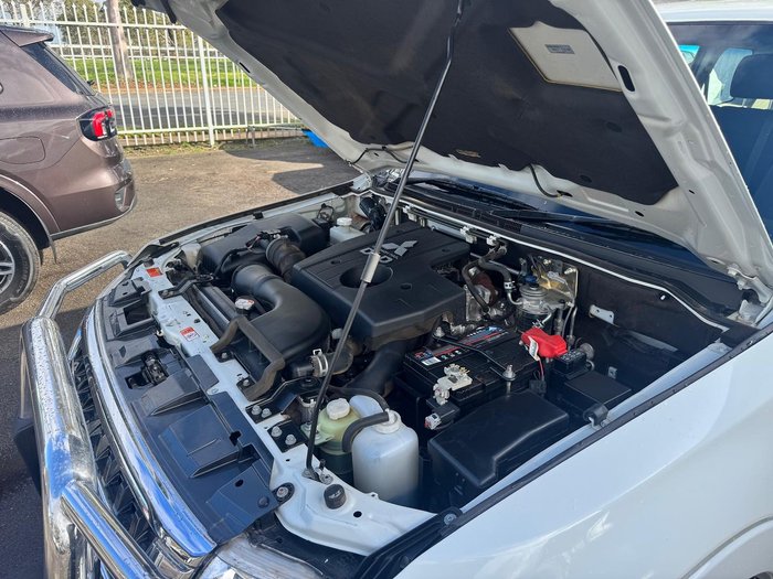 2019 Mitsubishi Pajero GLX