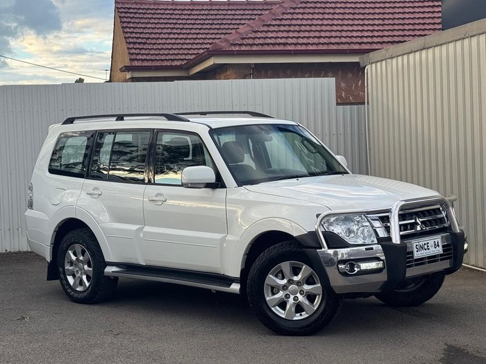 2019 Mitsubishi Pajero GLX