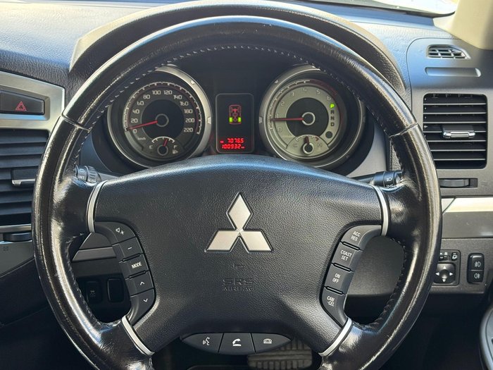 2019 Mitsubishi Pajero GLX