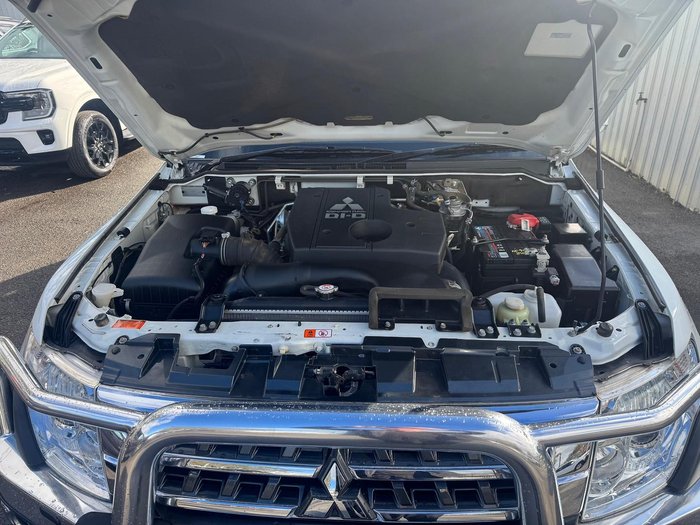 2019 Mitsubishi Pajero GLX