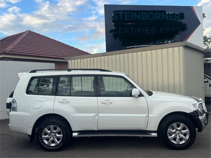 2019 Mitsubishi Pajero GLX