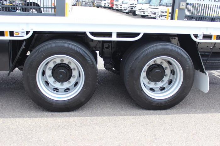 2025 Fuso Fighter 2427 WHITE