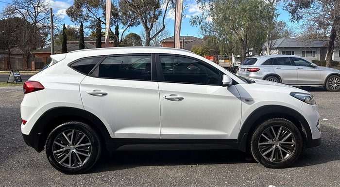 2016 Hyundai Tucson Active X TL Pure White