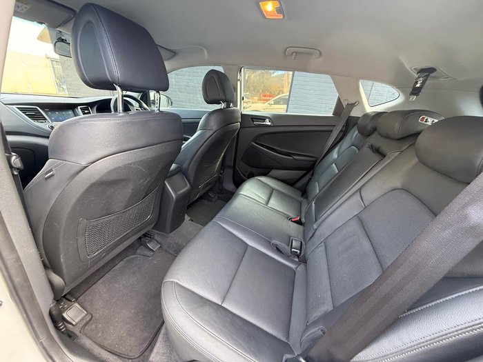 2016 Hyundai Tucson Active X TL Pure White
