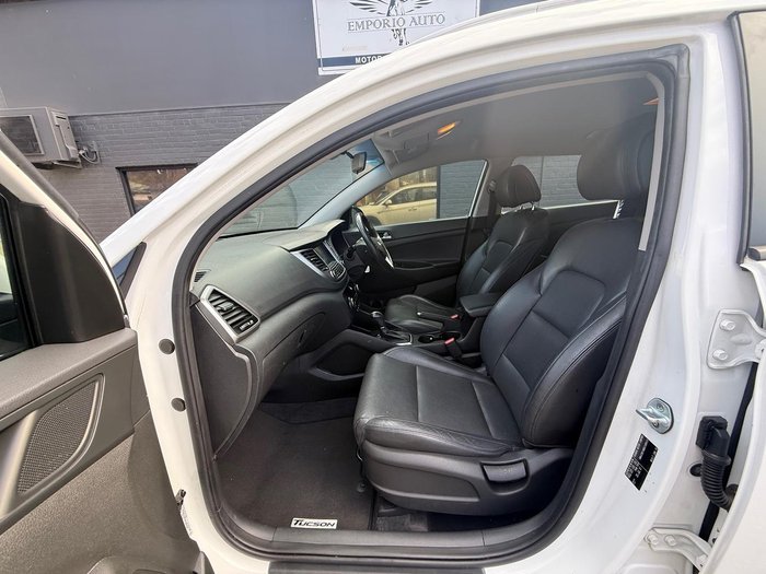 2016 Hyundai Tucson Active X TL Pure White