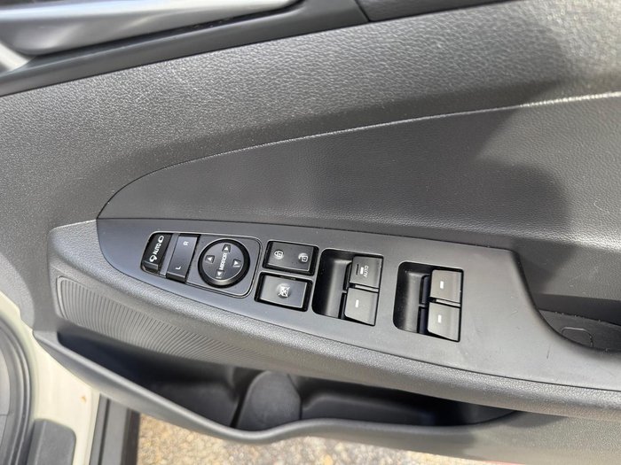 2016 Hyundai Tucson Active X TL Pure White