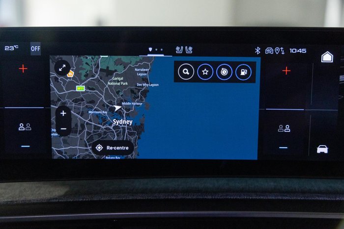 2024 Peugeot 3008 GT Premium Hybrid P64 MY25 Okenite White