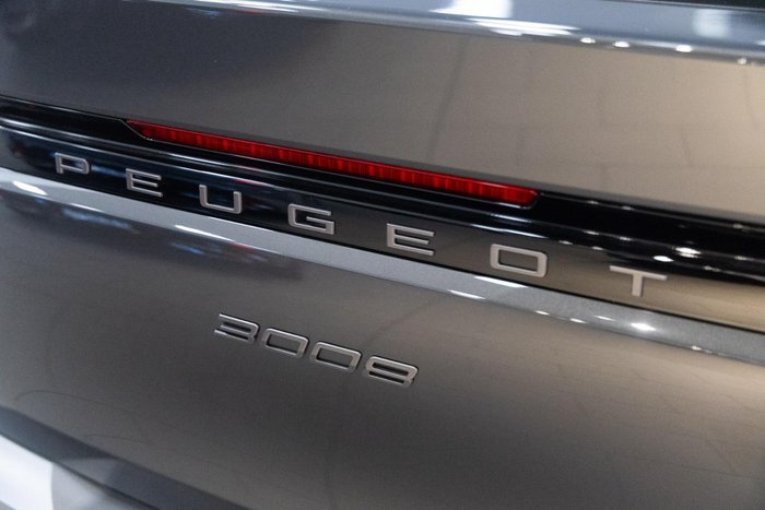 2025 Peugeot 3008 GT Premium Hybrid