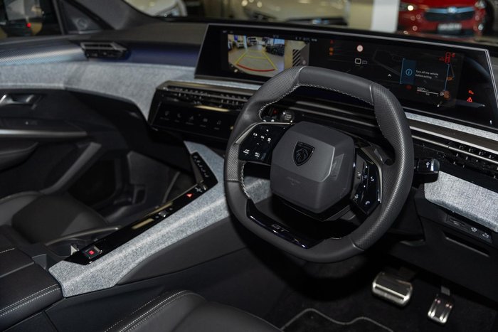 2025 Peugeot 3008 GT Premium Hybrid