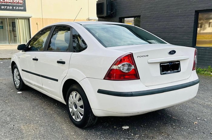 2005 Ford Focus CL LS Satin White
