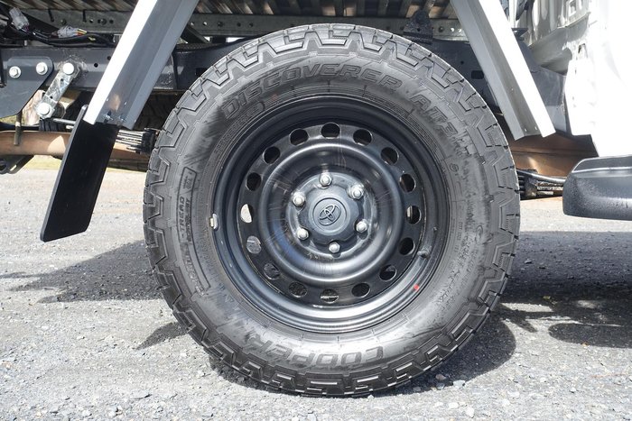 2020 Toyota Hilux SR GUN126R 4X4 Dual Range Glacier White