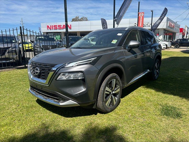 2025 Nissan T33 TI