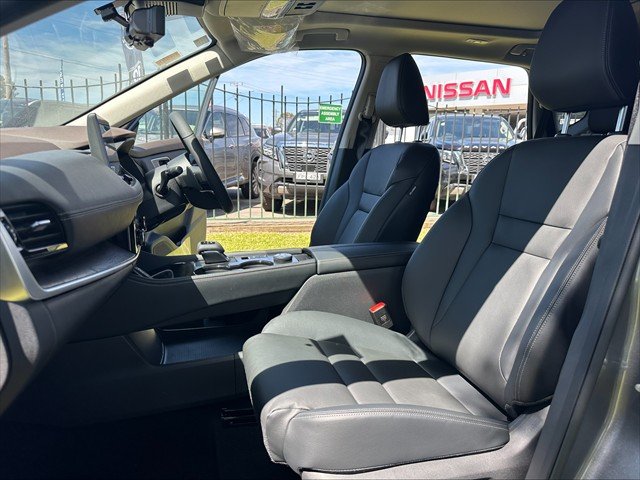 2025 Nissan T33 TI