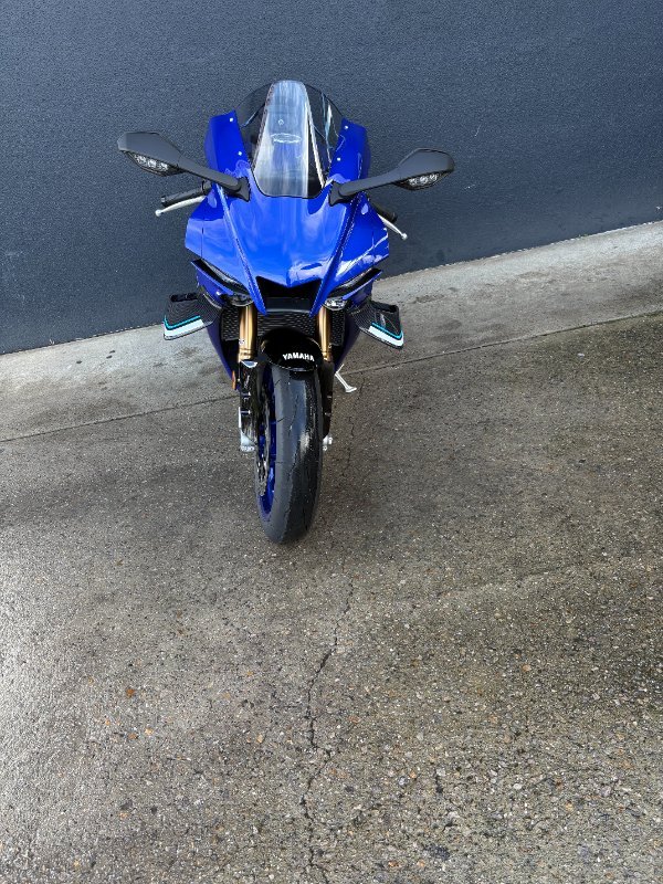 2025 Yamaha YZF-R1 BLUE