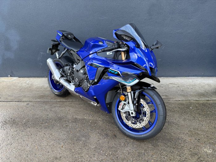 2025 Yamaha YZF-R1 BLUE