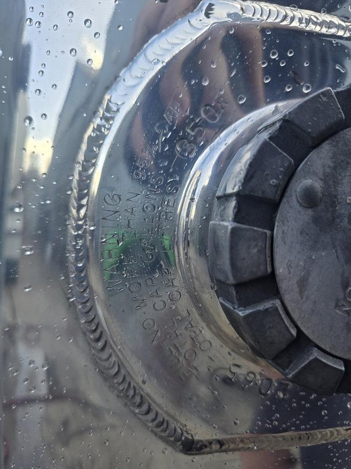 0 Kenworth Fuel Tanks