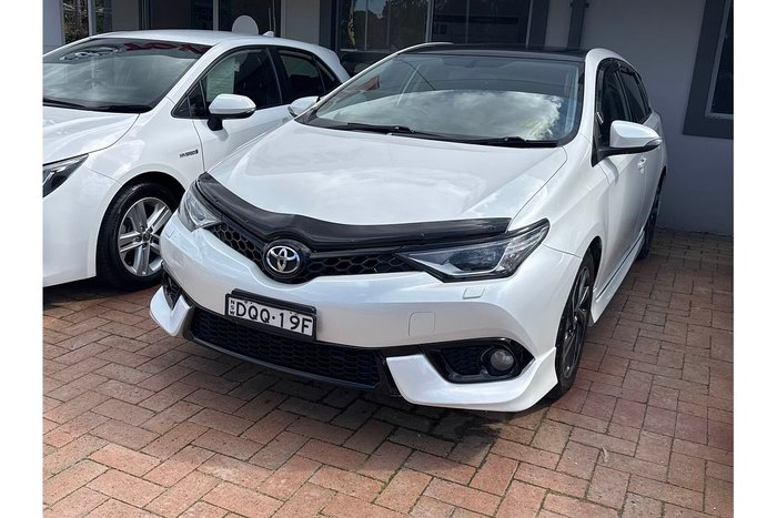 2015 Toyota Corolla ZR