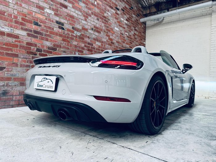 2024 Porsche 718 Boxster GTS 4.0 982 MY24 Crayon