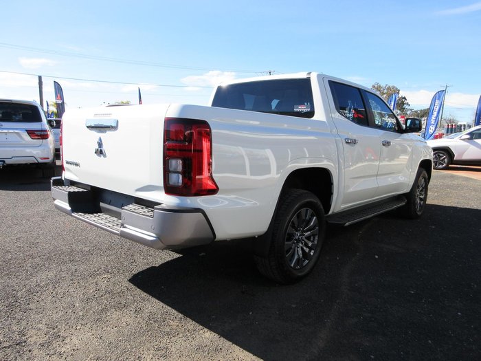 2025 Mitsubishi Triton GLS