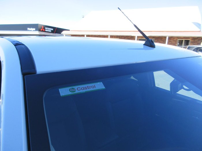 2025 Mitsubishi Triton GLS