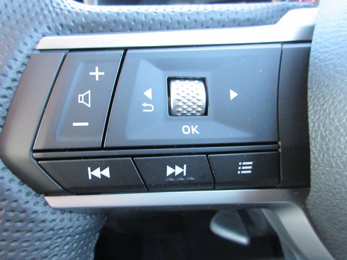 2025 Mitsubishi Triton GLS